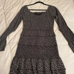 Women’s Black/White Long sleeve Dress